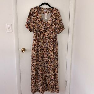 Ivory Floral Dress, Size M, Maxi w/ Sleeves
